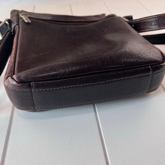 Puro Cuero Brown Leather CrossBody Purse Bag - Picture 6 of 10